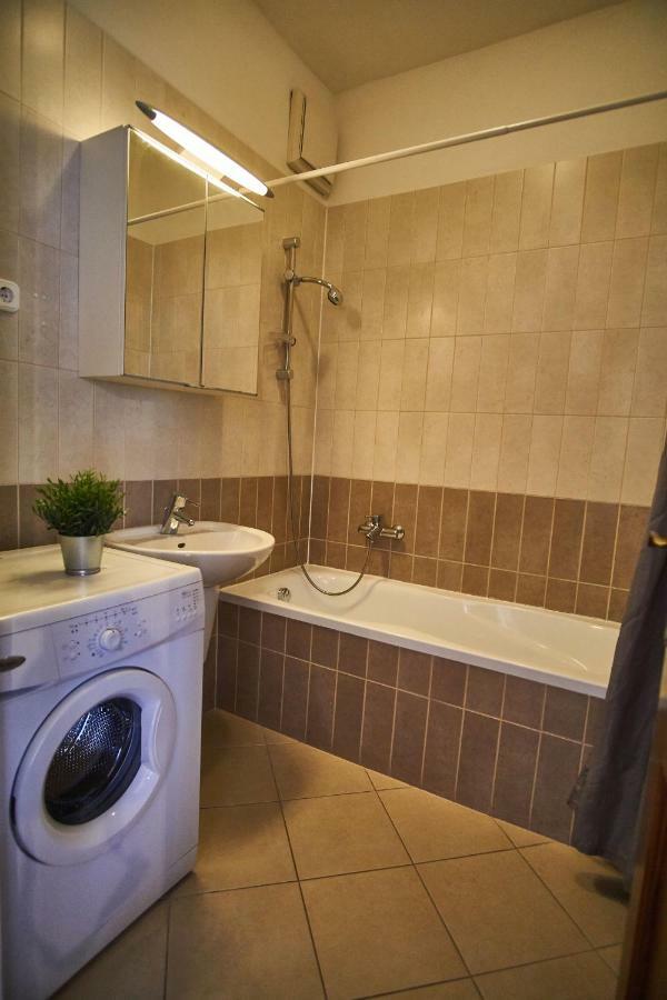 G1 Apartment - Budapest Extérieur photo
